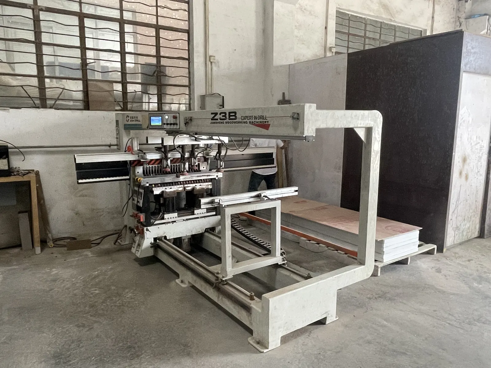 3-row multi-boring machine